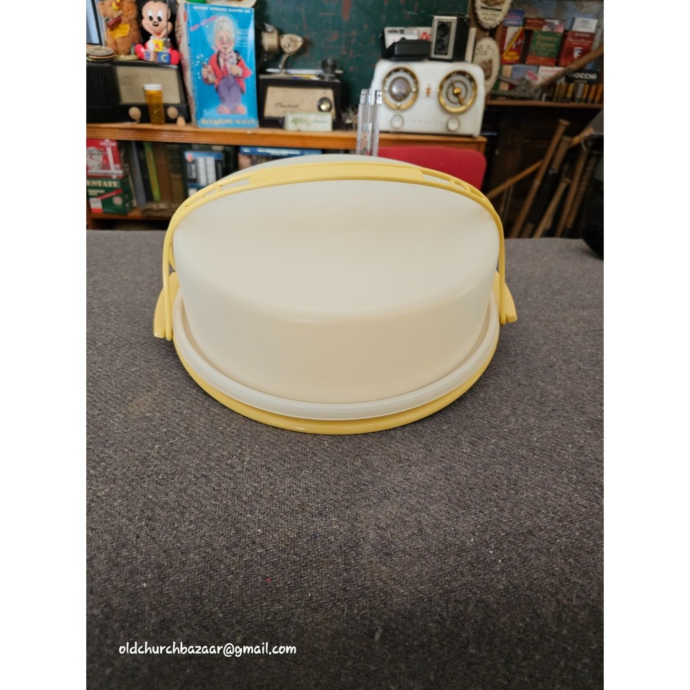 Vintage Tupperware Harvest Gold Pie Cake Keeper Carrier 719, 720, 721 Complete